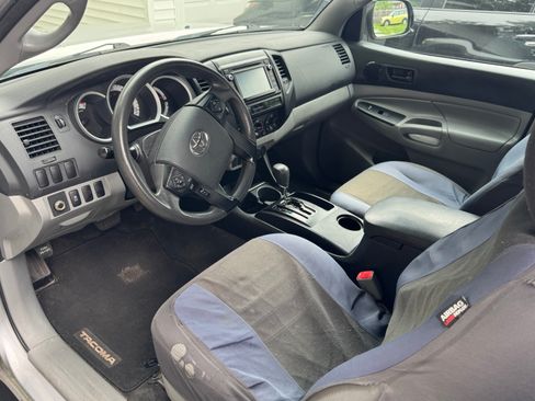 Used 2015 Toyota Tacoma PreRunner RWD image 14