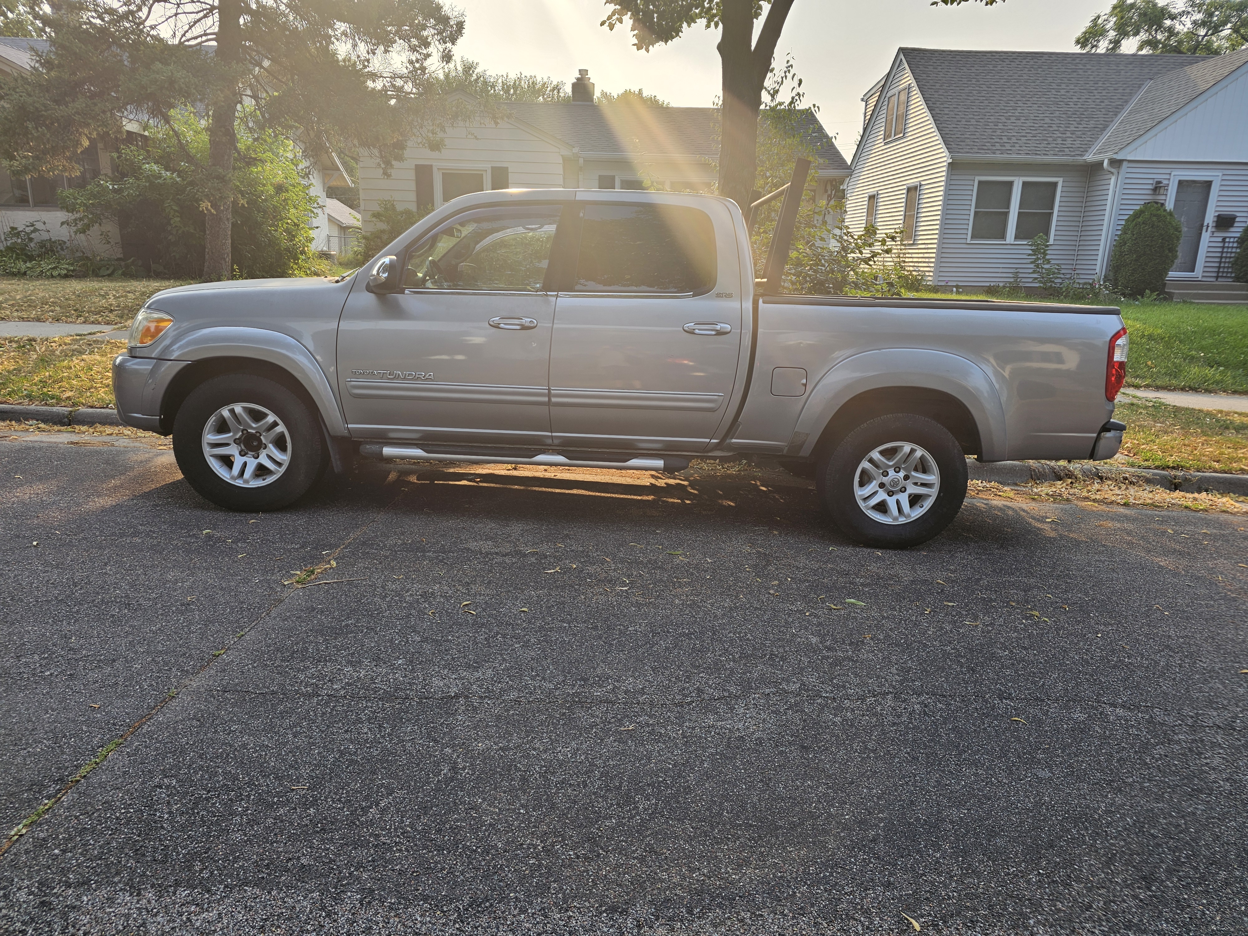 Used 2005 Toyota Tundra SR5 RWD image 1