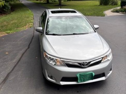 Used 2014 Toyota Camry XLE FWD image 9
