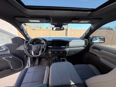 Used 2023 GMC Sierra 1500 SLT w/ SLT Premium Plus Package image 11