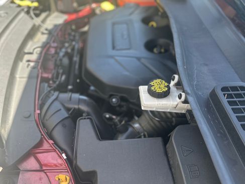 Used 2018 Ford Escape Titanium w/ Ford Safe & Smart Package AWD/4WD image 10
