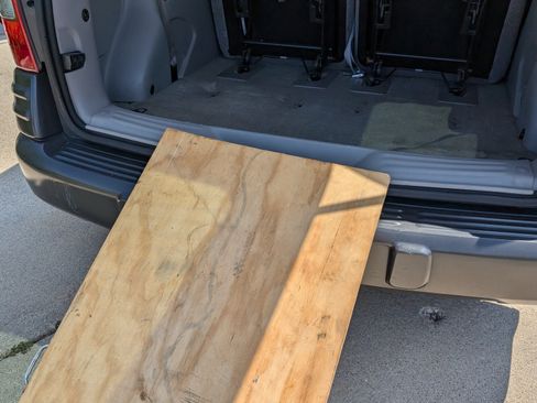 Used 2004 Pontiac Montana w/ Climate Package image 17