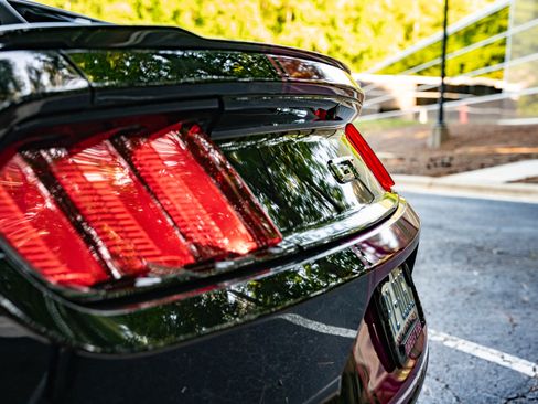 Used 2015 Ford Mustang GT image 23