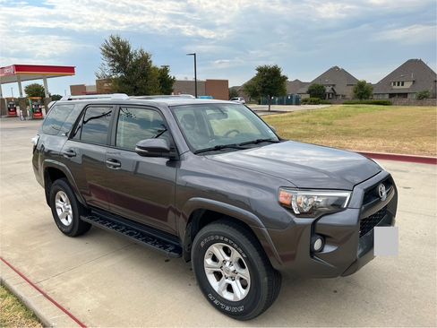 Used 2018 Toyota 4Runner SR5 Premium AWD/4WD image 6