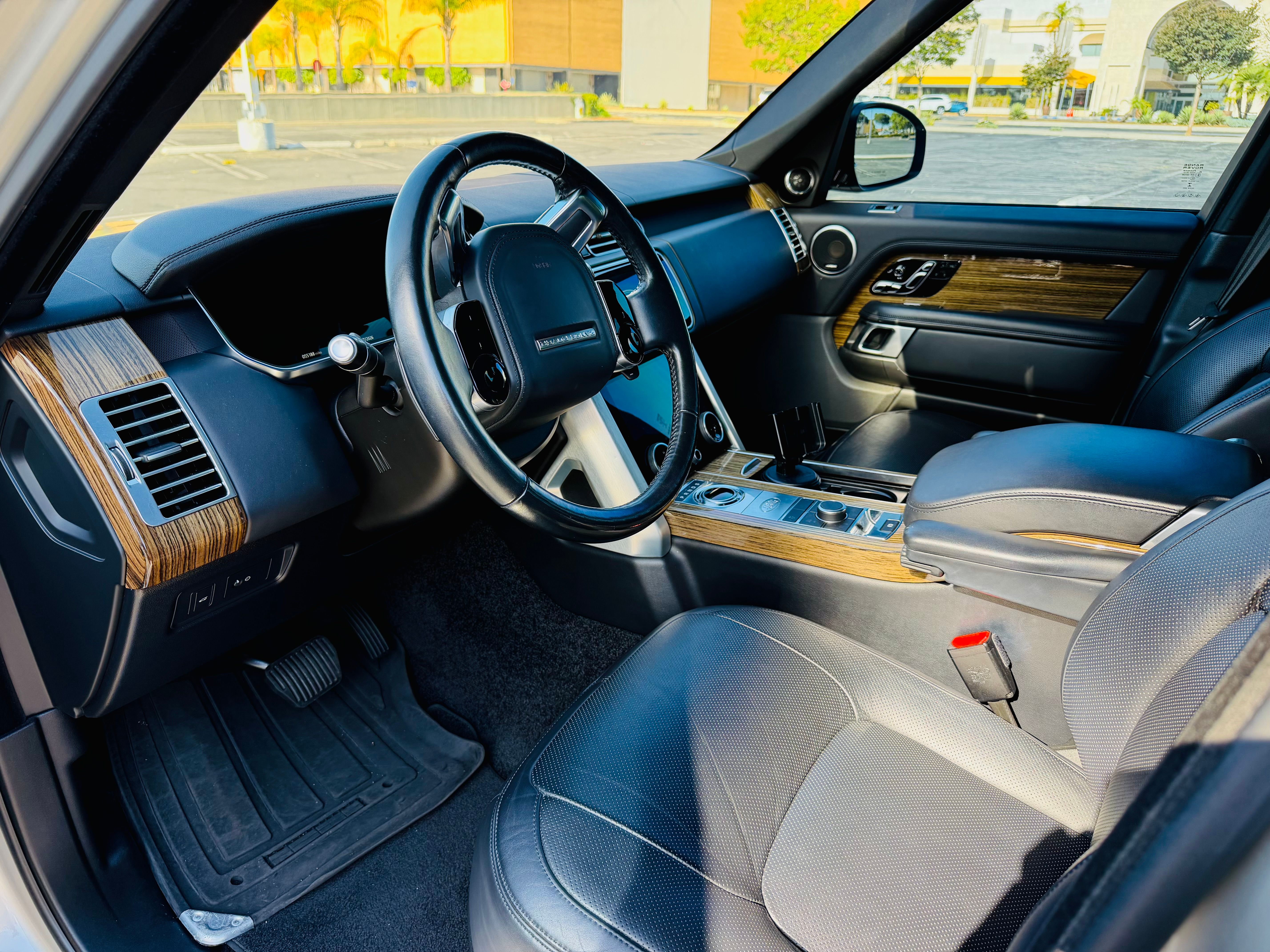 Used 2019 Land Rover Range Rover Supercharged AWD/4WD image 10