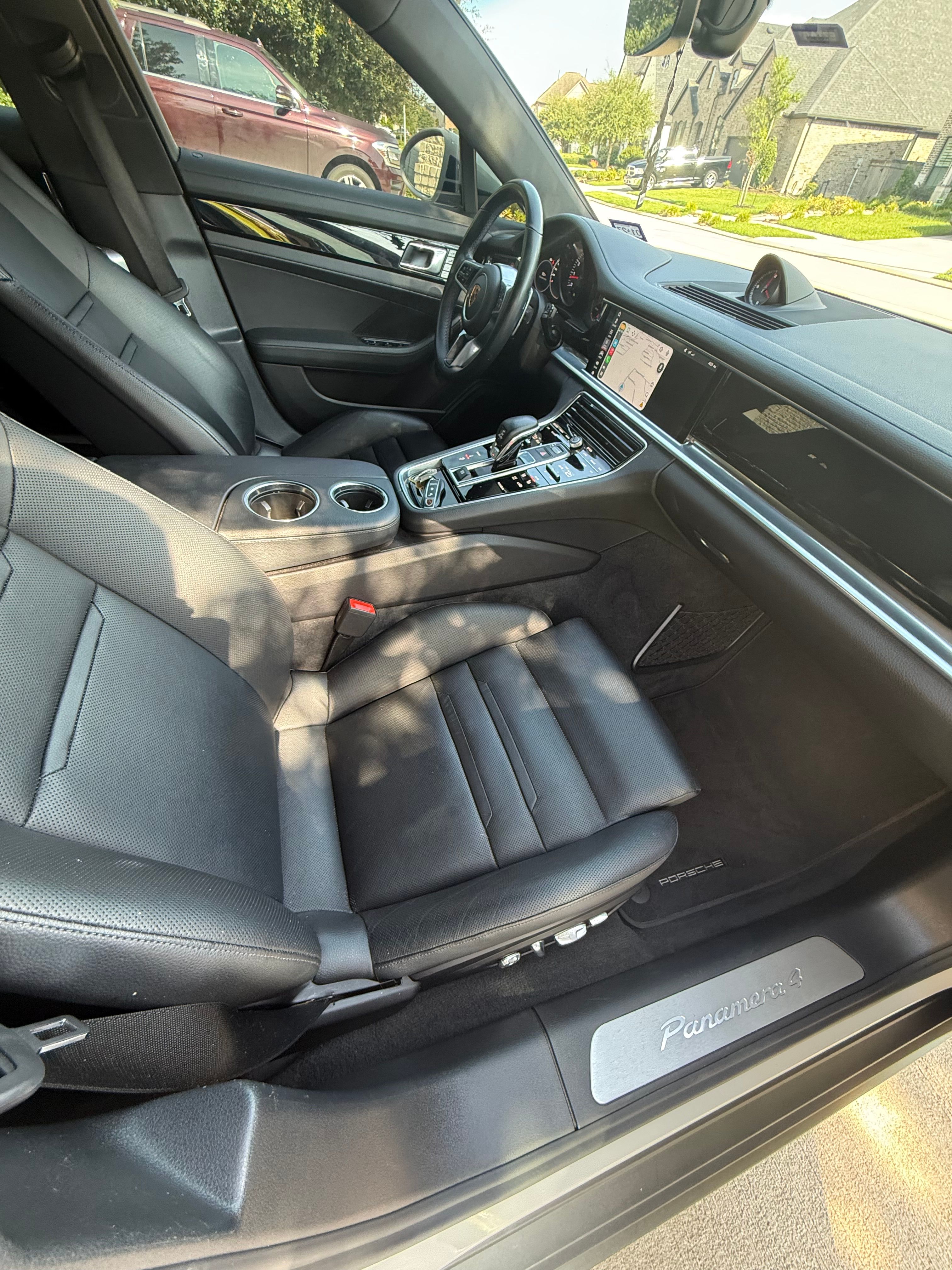 Used 2018 Porsche Panamera 4 AWD/4WD image 8