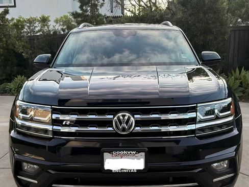 Used 2019 Volkswagen Atlas SEL R-Line image 2