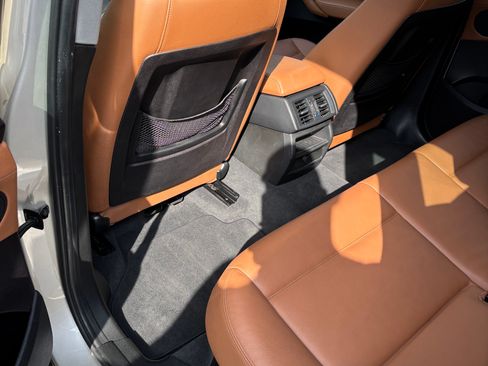 Used 2016 BMW X3 xDrive28d image 11