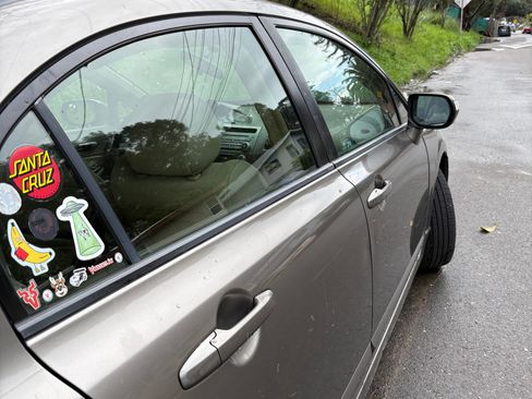 Used 2008 Honda Civic Hybrid Sedan image 4