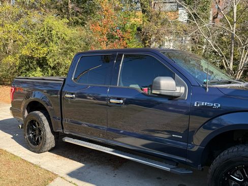 Used 2015 Ford F150 XLT w/ Equipment Group 302A Luxury image 8