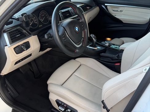 Used 2018 BMW 330i xDrive Wagon image 10