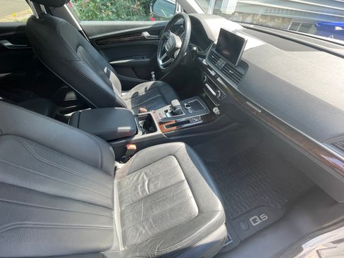 Used 2018 Audi Q5 2.0T Premium Plus w/ Premium Plus Package AWD/4WD image 10