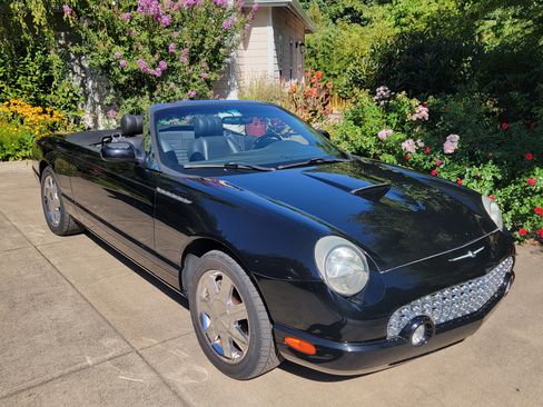 Used 2002 Ford Thunderbird image 8