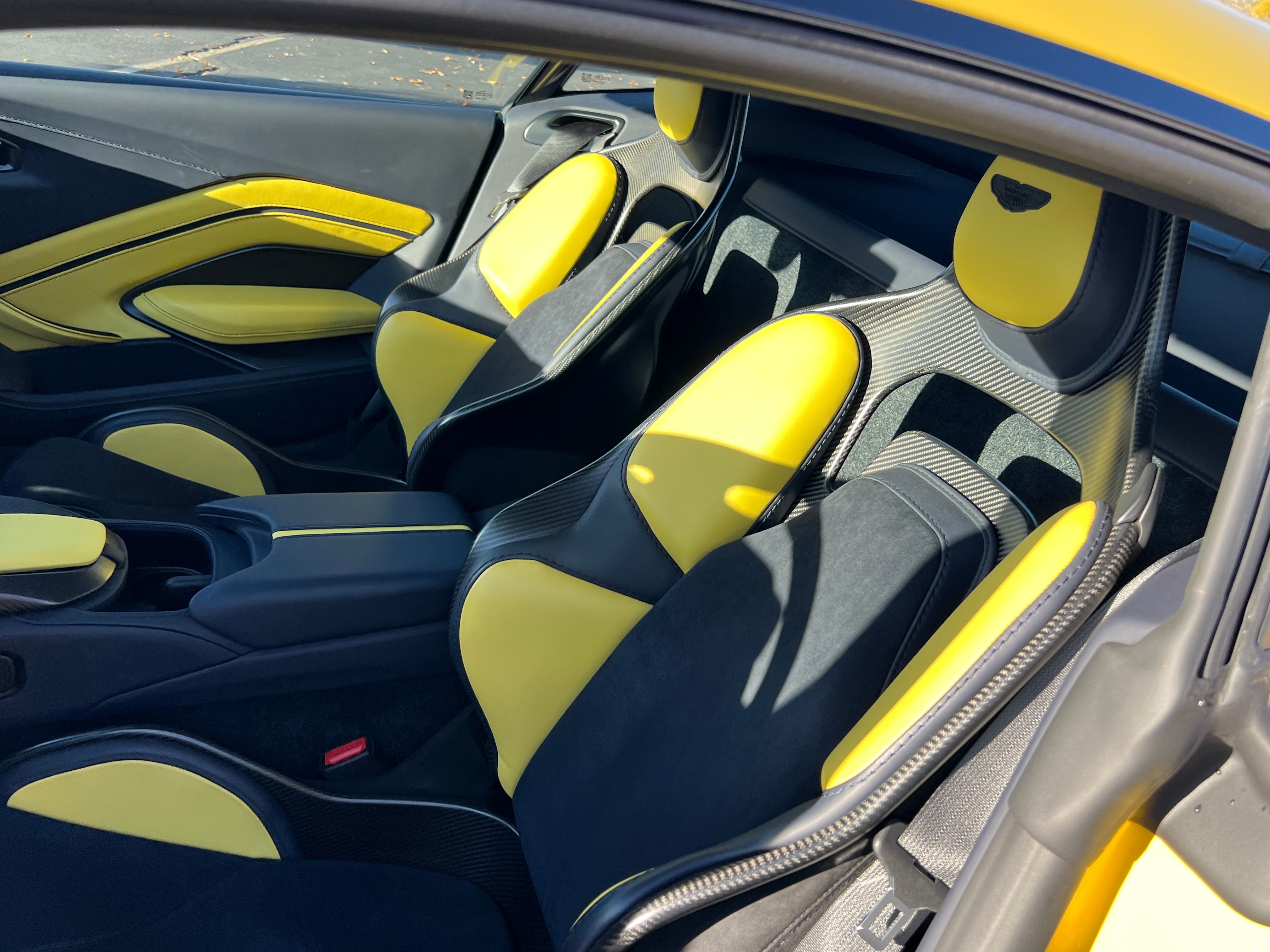 Used 2023 Aston Martin V12 Vantage RWD image 14