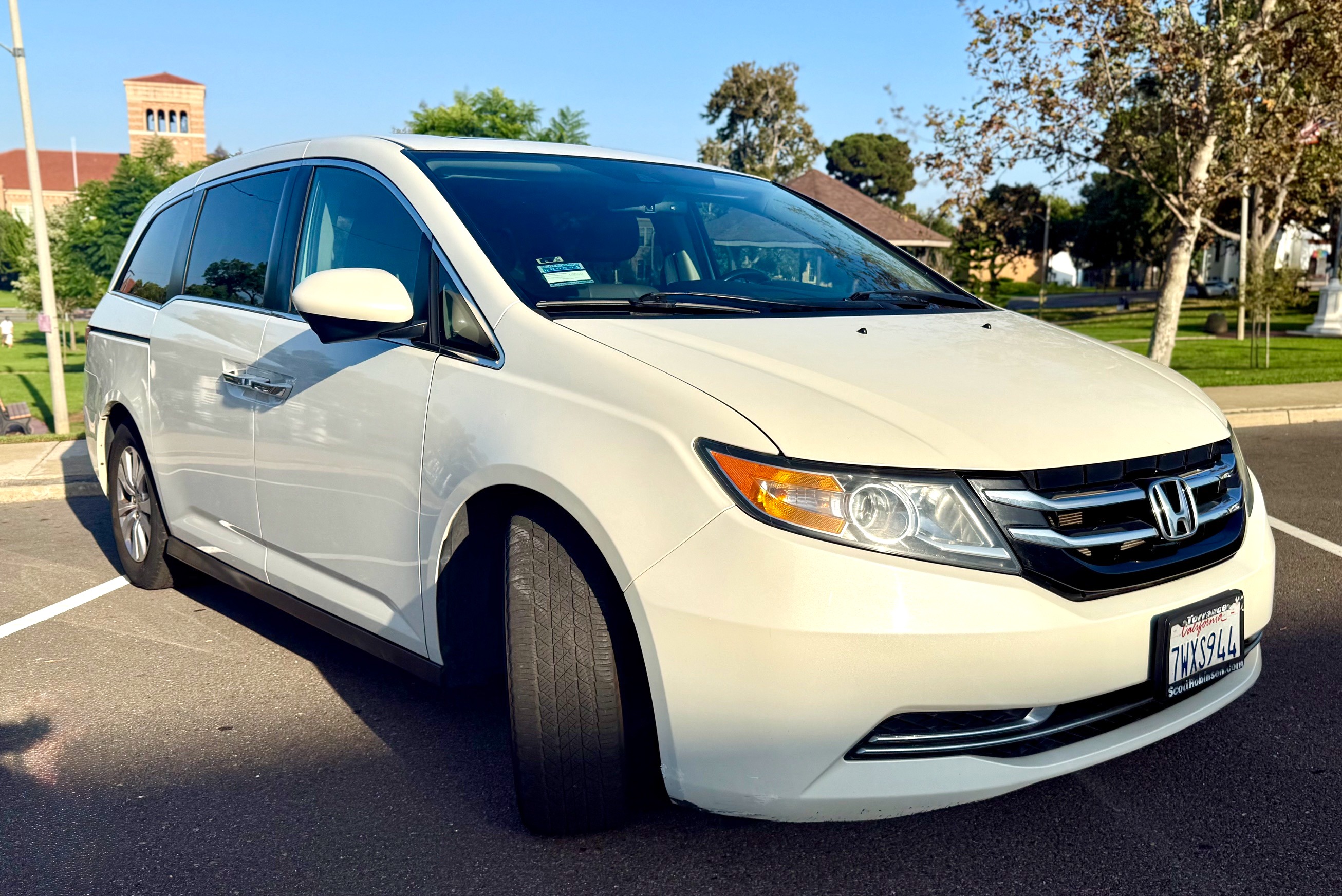Used 2017 Honda Odyssey EX-L image 1