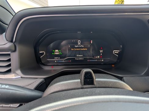 Used 2023 GMC Yukon Denali w/ Advanced Technology Package image 15