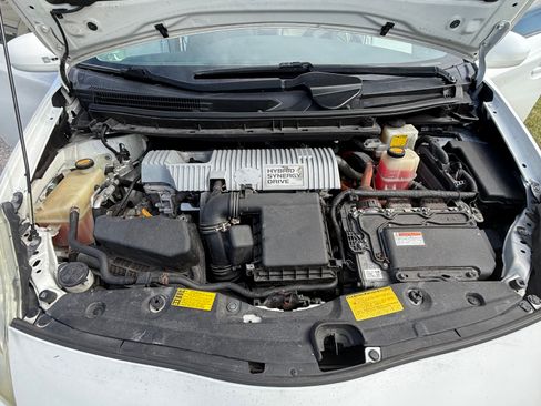 Used 2013 Toyota Prius Two FWD image 13