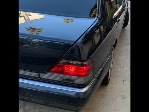 Used 1997 Mercedes-Benz S 320 image 16