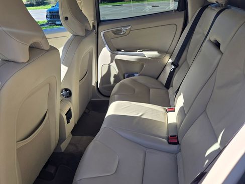 Used 2012 Volvo XC60 3.2 image 11