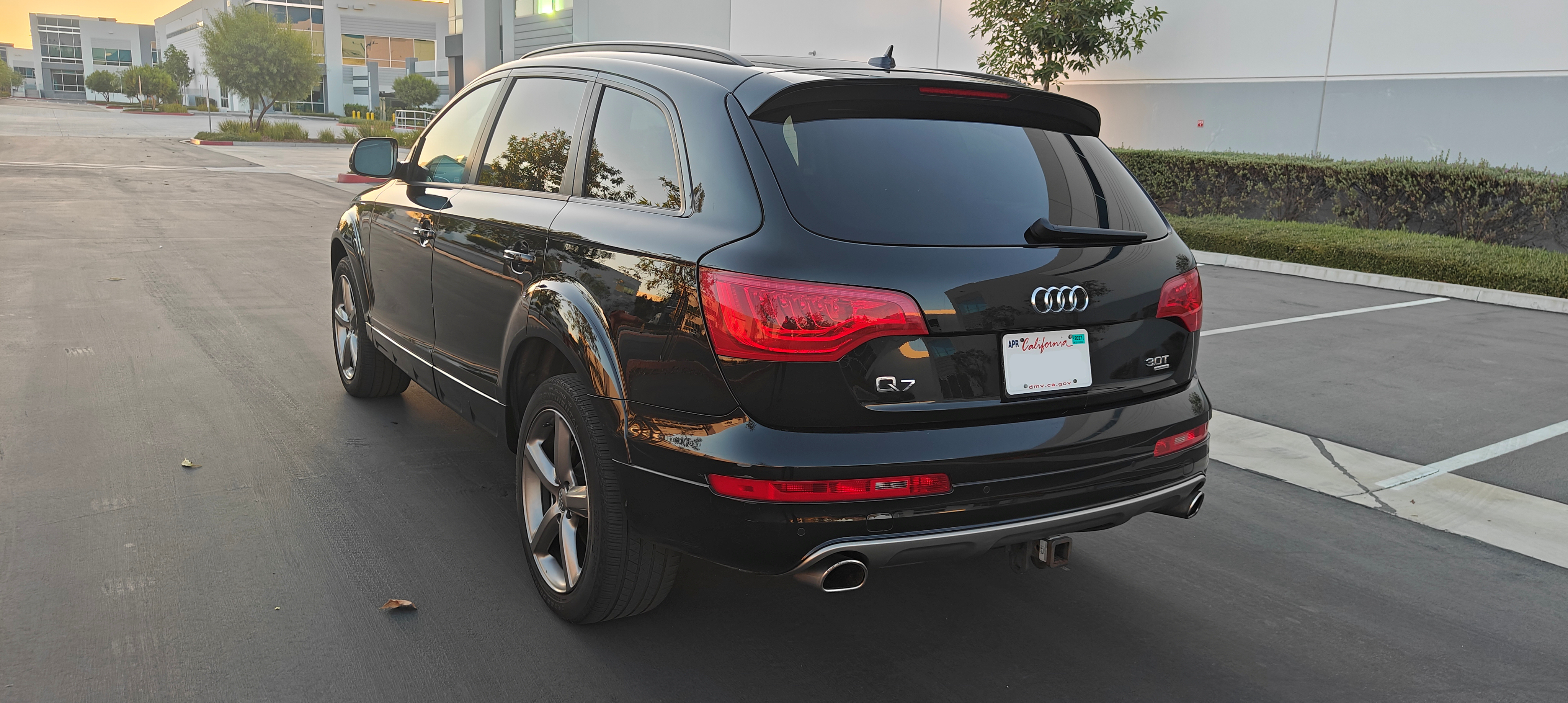 Used 2015 Audi Q7 3.0T Premium Plus w/ Premium Plus Package AWD/4WD image 10