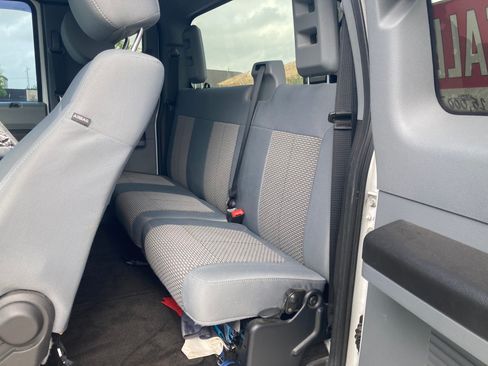 Used 2016 Ford F250 XLT w/ XLT Premium Package AWD/4WD image 17