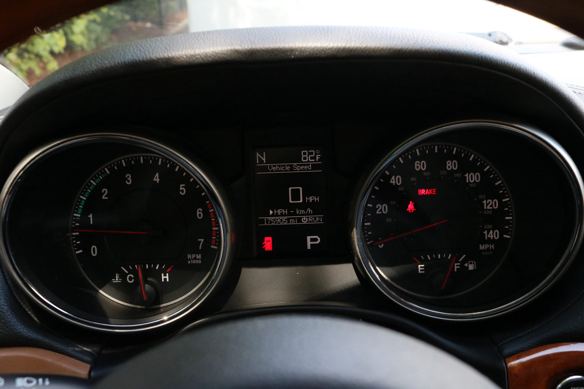 Used 2012 Jeep Grand Cherokee Overland AWD/4WD image 10