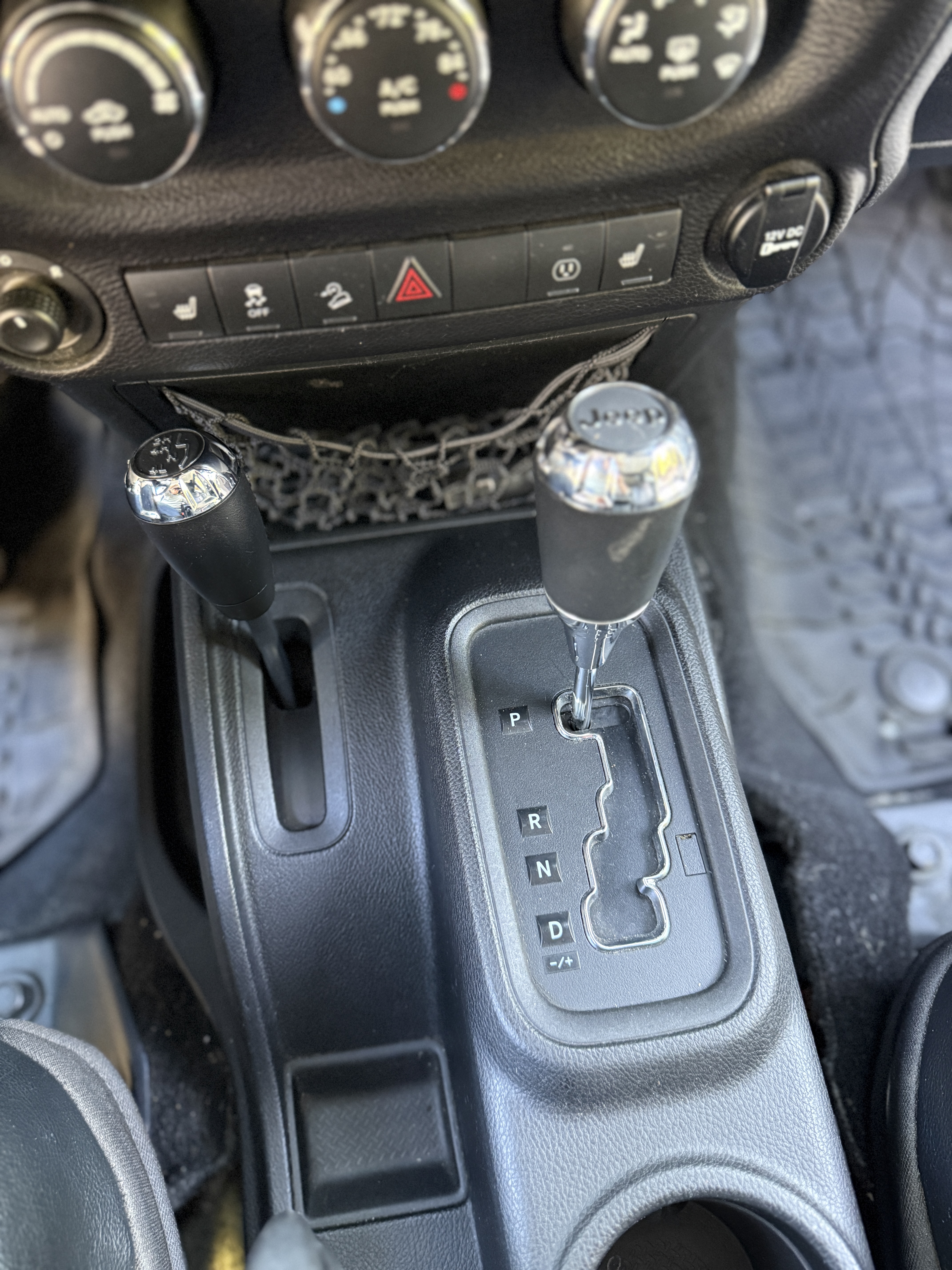 Used 2014 Jeep Wrangler Unlimited Rubicon AWD/4WD image 12