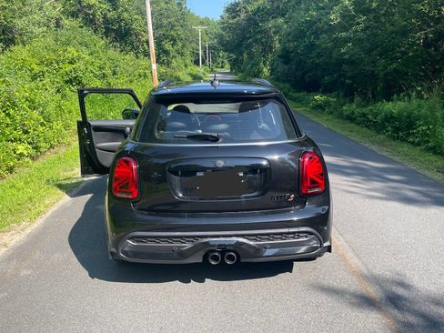 Used 2022 MINI Cooper S w/ Premium Package image 4