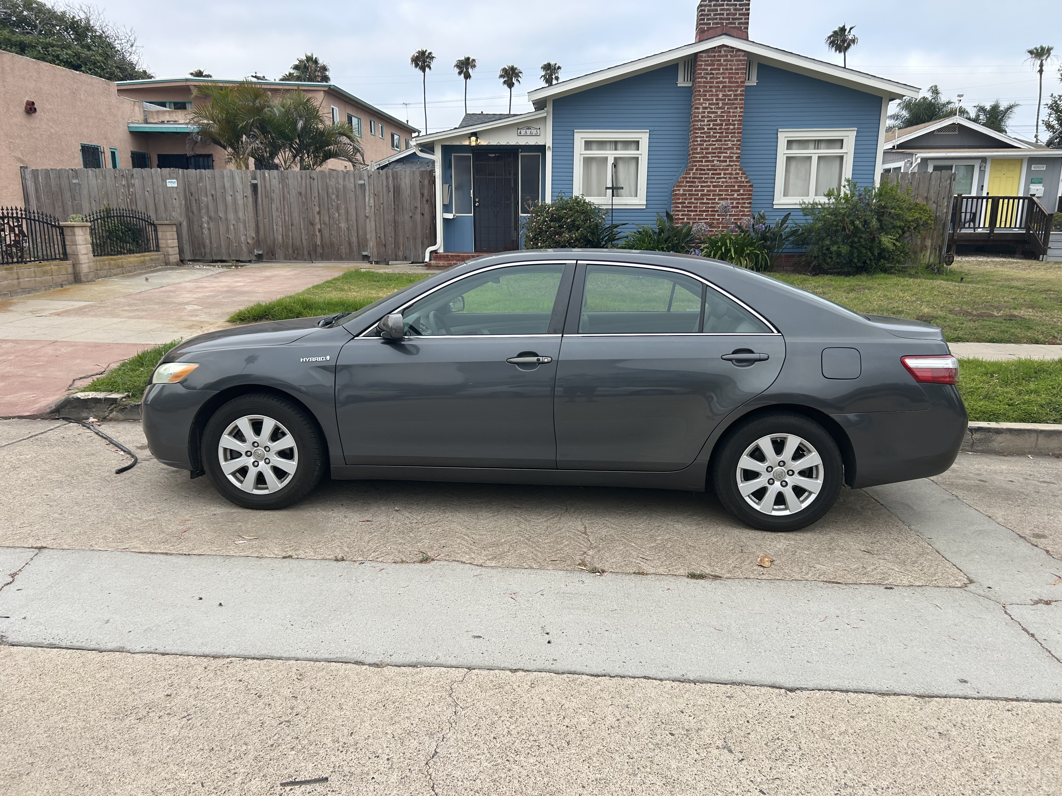 Used 2009 Toyota Camry Hybrid FWD image 1
