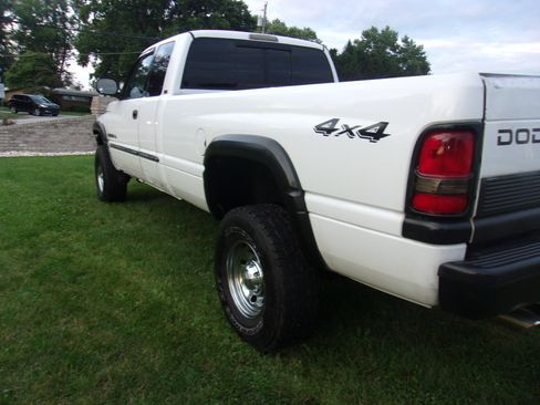 Used 2001 Dodge Ram 2500 Truck 4x4 Quad Cab image 9