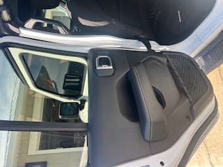 Used 2018 Jeep Wrangler Unlimited Sahara AWD/4WD image 8