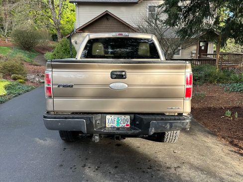 Used 2011 Ford F150 XLT w/ Off Road Pkg image 2