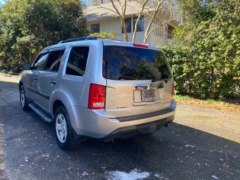 Used 2014 Honda Pilot LX image 2