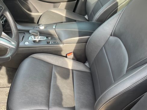 Used 2019 INFINITI QX50 Luxe w/ Navigation Package image 8