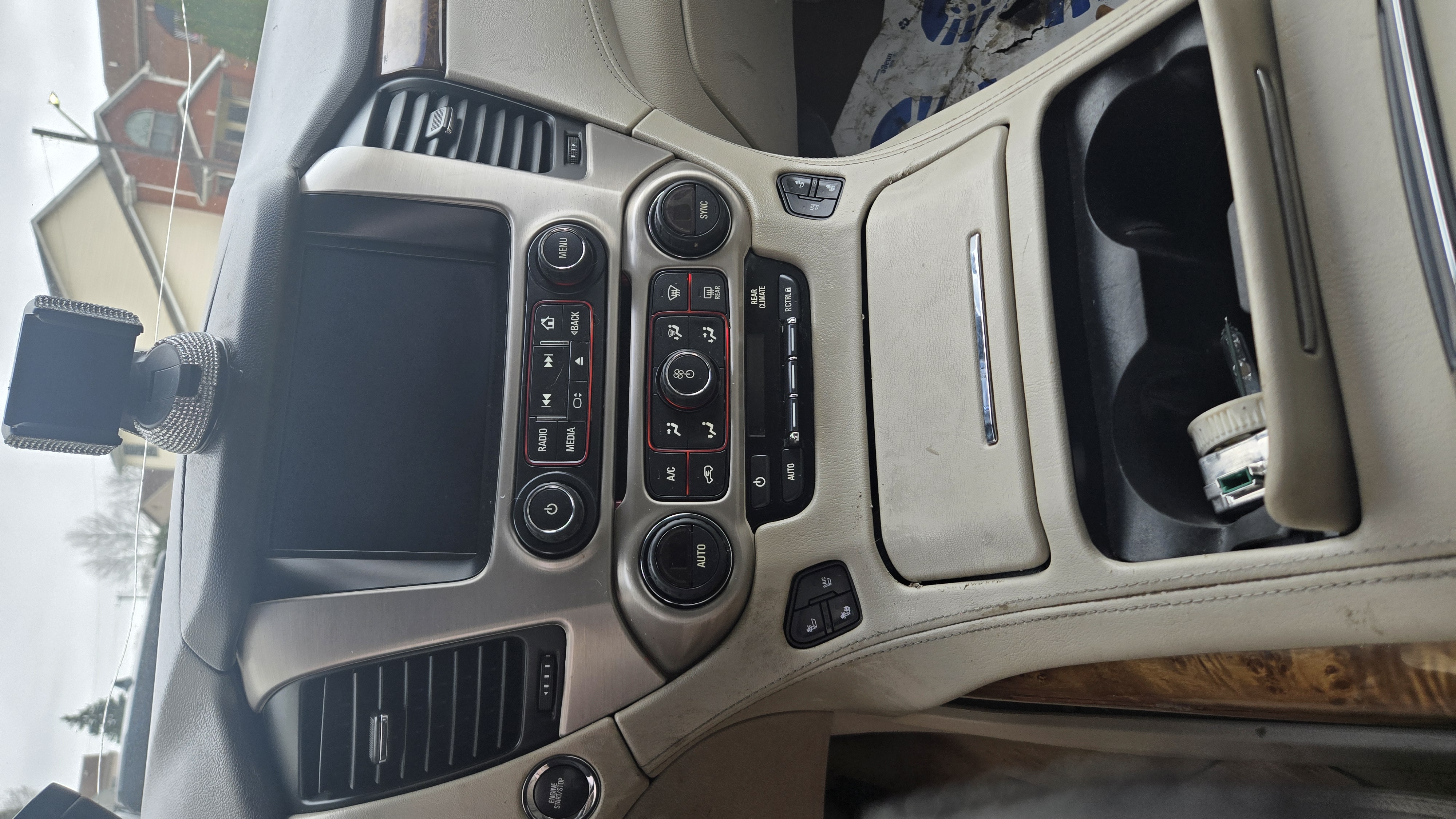 Used 2015 GMC Yukon XL Denali w/ Premium Package AWD/4WD image 14