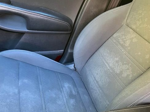 Used 2017 Kia Sorento LX image 10