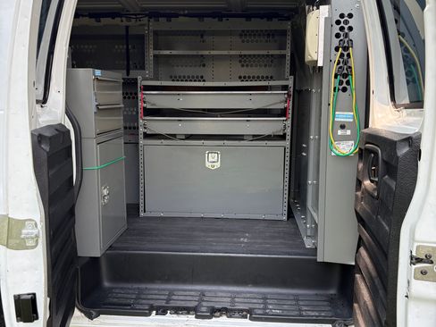 Used 2012 Chevrolet Express 2500 w/ Cold Climate Package RWD image 11