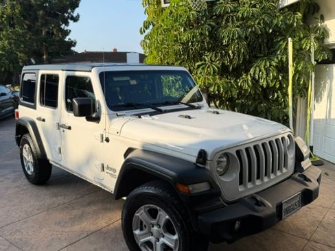 Used 2021 Jeep Wrangler Unlimited Sport AWD/4WD image 1