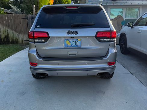 Used 2018 Jeep Grand Cherokee High Altitude image 2