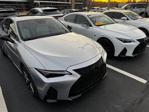 Used 2025 Lexus IS 350 F Sport image 8
