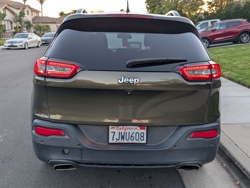 Used 2015 Jeep Cherokee Latitude image 8