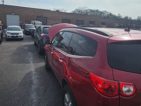 Used 2012 Chevrolet Traverse LT image 6