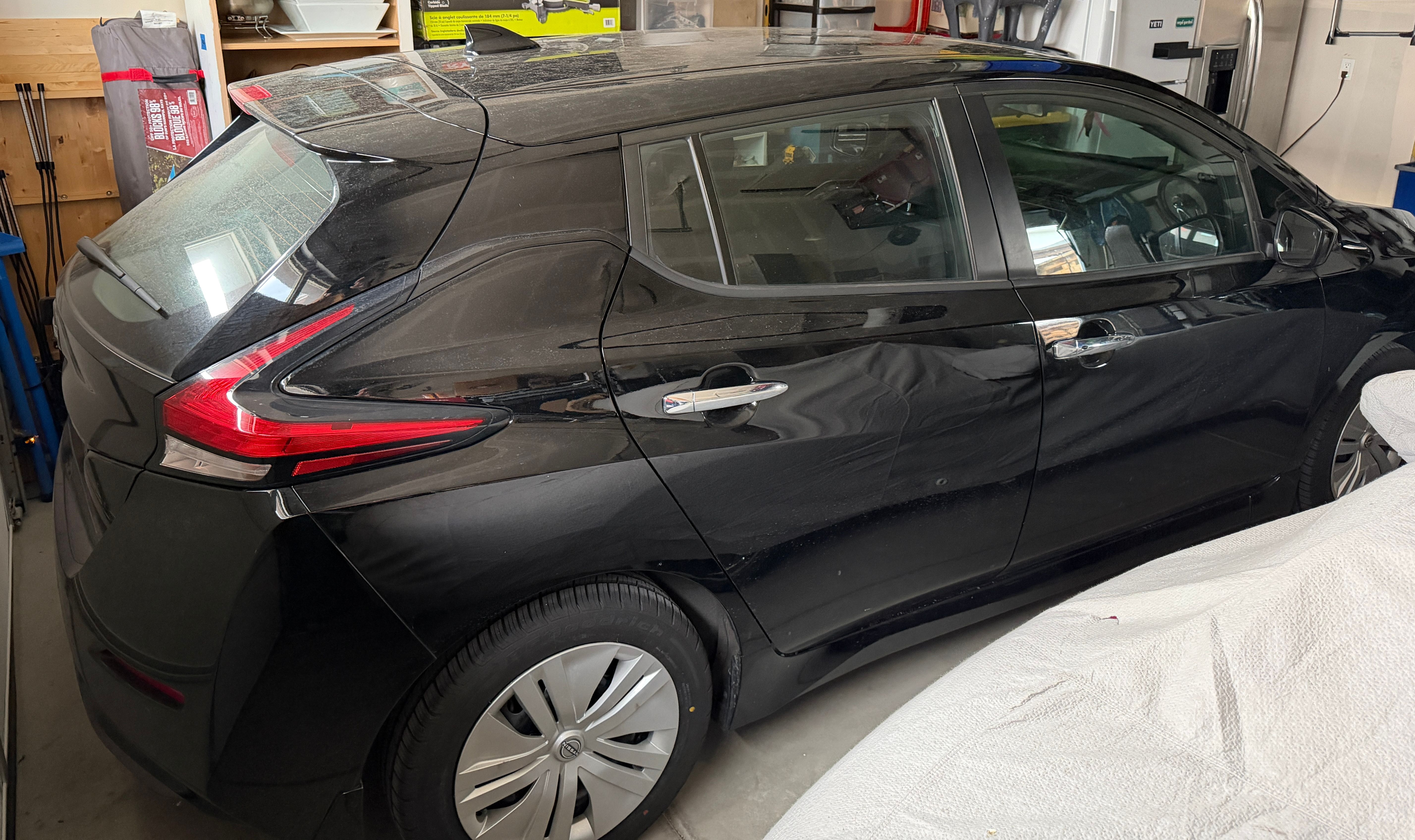 Used 2025 Nissan Leaf S FWD image 4
