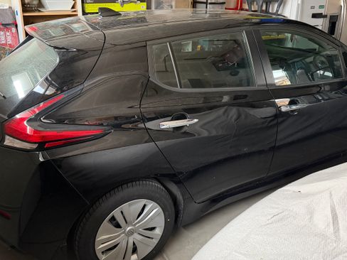 Used 2025 Nissan Leaf S FWD image 4