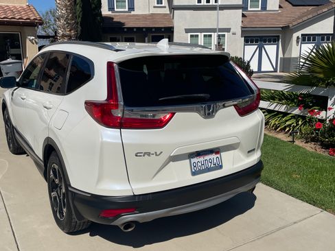 Used 2018 Honda CR-V Touring image 5