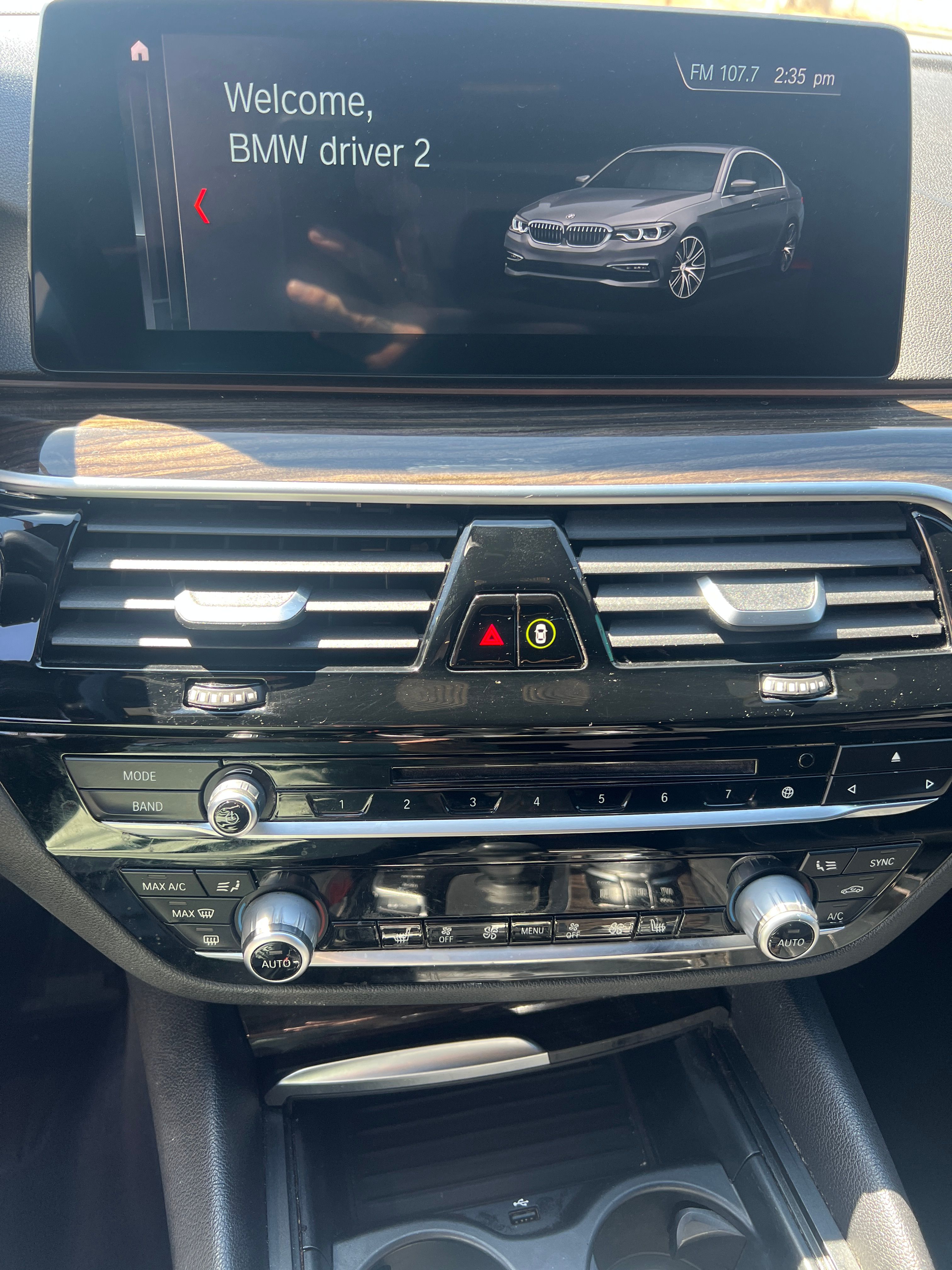 Used 2019 BMW 530i w/ Convenience Package RWD image 11