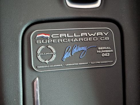 Used 2020 Chevrolet Corvette Stingray Coupe w/ Z51 Performance Package image 8