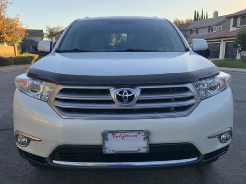 Used 2012 Toyota Highlander SE image 10