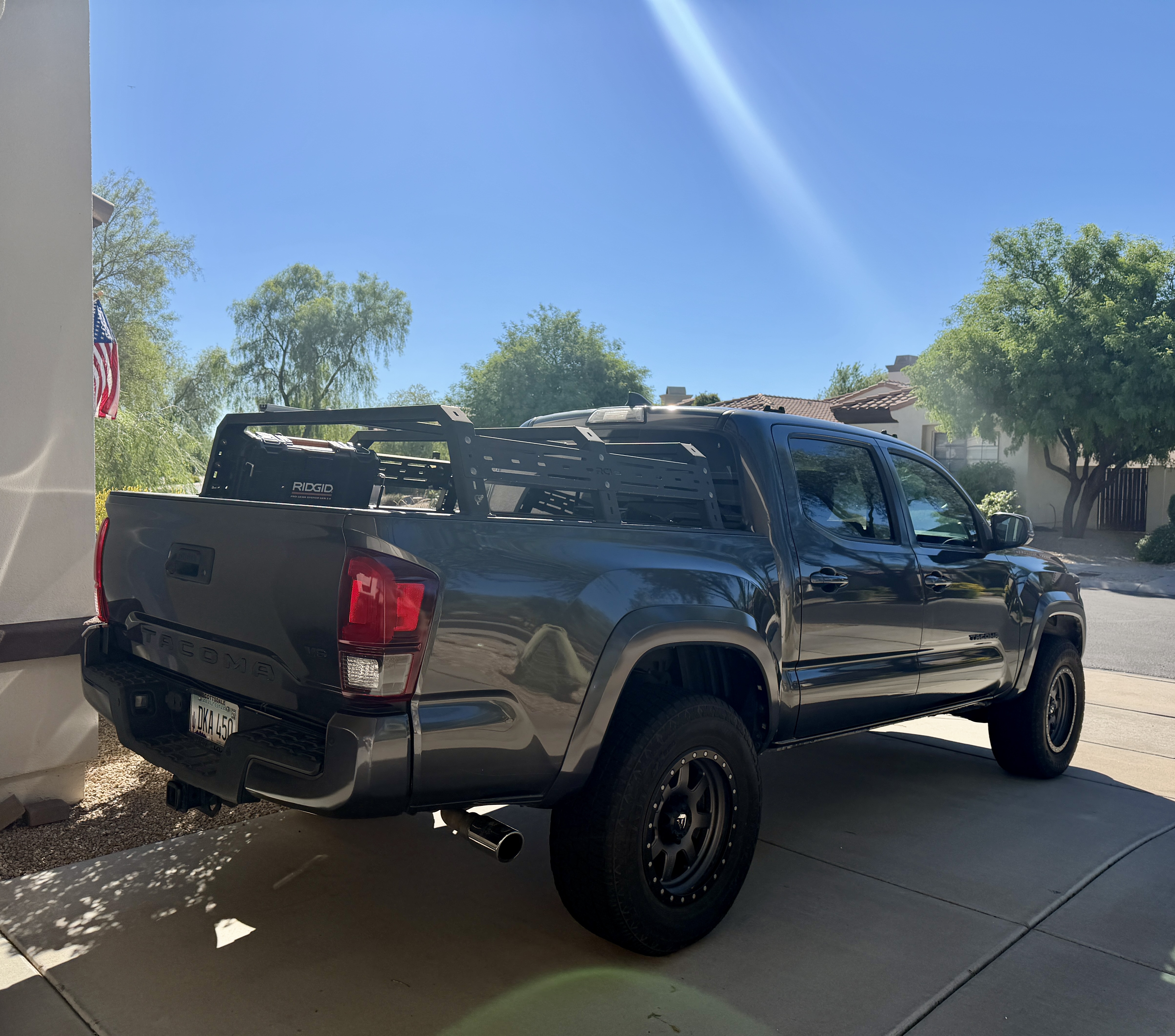 Used 2019 Toyota Tacoma TRD Sport w/ Technology Package RWD image 1