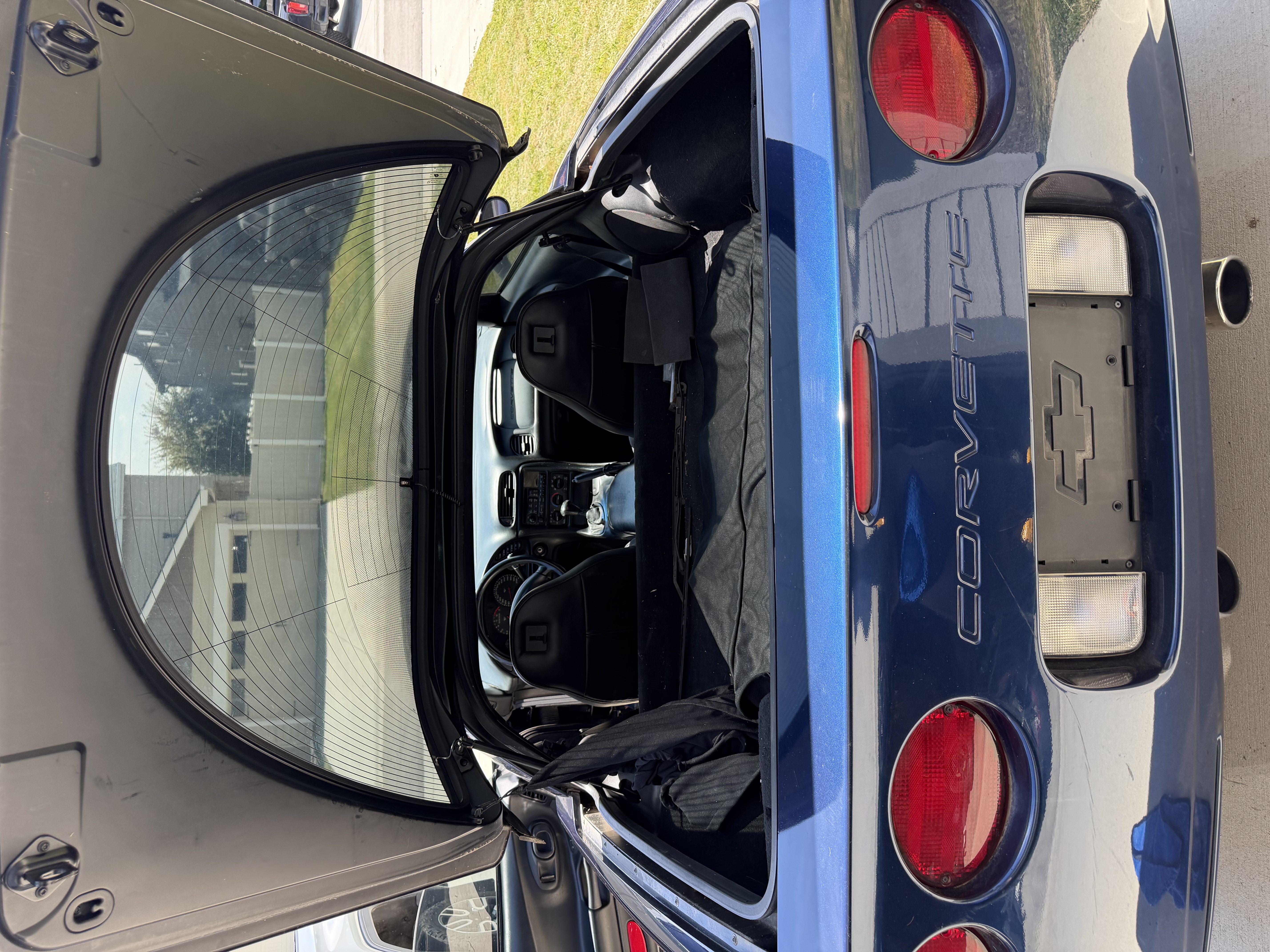 Used 2000 Chevrolet Corvette Coupe RWD image 22